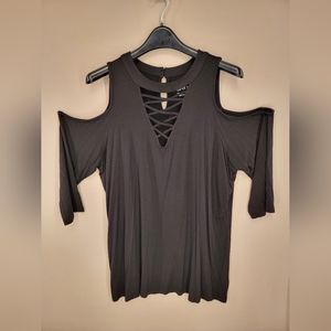 3X Torrid Super Soft Knit Cold Shoulder, Laced Front Top